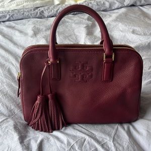 Tory Burch leather bag in maroon color - very good condition